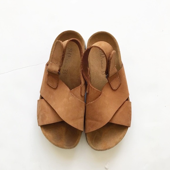 Zara criss cross sandals GUC size 33 (1.5 youth) - Picture 3 of 8